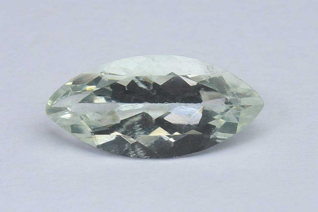 1.98 Cts Natural Green Beryl: No Reserve! Gemstone : Natural Green Beryl Origin : Brazil Weight : 1.98 carat Dimensions : 13.6x6.4x4.2 mm Shape : Marquise Cut Color : Light Green Treatment : No Treatment Transparency : Transparent