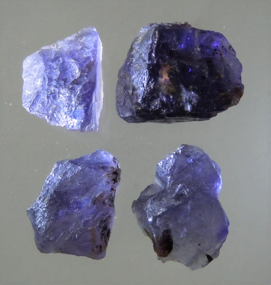7.65 CT SET OF 3 IOLITE - UNTREATED GEMSTONES: Title: 7.65 CT SET OF 3 IOLITE - UNTREATED GEMSTONES Origin: Mogok Township, Mandalay Region, Myanmar Size: 0.9-11 cm / 2.15 gram Description: set of 3 blue-violet iolite Reserve: $3.00 Shipping: Dome