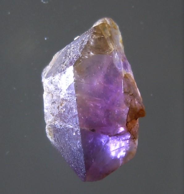 SUPER SEVEN QUARTZ - HEALING CRYSTAL: Title: SUPER SEVEN QUARTZ - HEALING CRYSTAL Origin: Yincheng, Shanxi, China Size: 1.6x0.7x0.5 cm / 0.59 gram Description: purple to yellow, double terminated quartz with complex crystalline faces and 