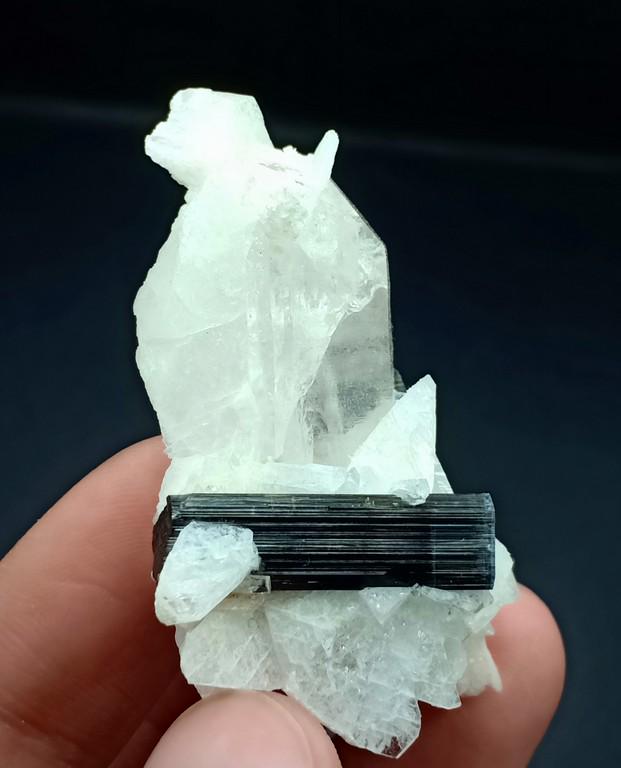26 Gram Beautiful Natural Tourmaline With Quartz: Title: 26 Gram Beautiful Natural Tourmaline With Quartz Specimen Treatment: Natural Gemstones: Tourmaline With Quartz Weight: 26 Gram Size/Dimensions: 55x25x24 mm Origin: Pakistan Reserve: $10.00 Ship