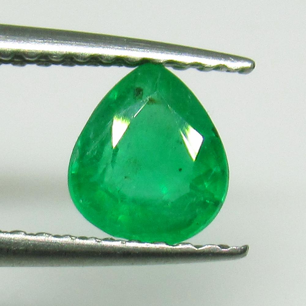 0.67 Ct Natural Zambian Emerald Pear Cut (1 of 2)