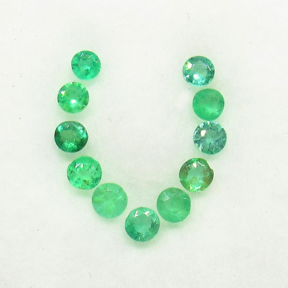 1.07 Ct Natural 11 Zambian Emerald Round Set (1 of 2)