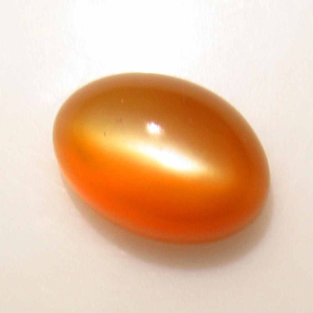 7.28 Ct Natural Moonstone Oval Cab: No Reserve! Title: 7.28 Ct Natural Moonstone Oval Cab Stone Clarity: Transparent Gemstone: Natural Moonstone Carat Weights: 7.28 Size/Dimensions: 14.20 x 10.10 x 7.20 mm Nice Oval Cabochon / Origin -