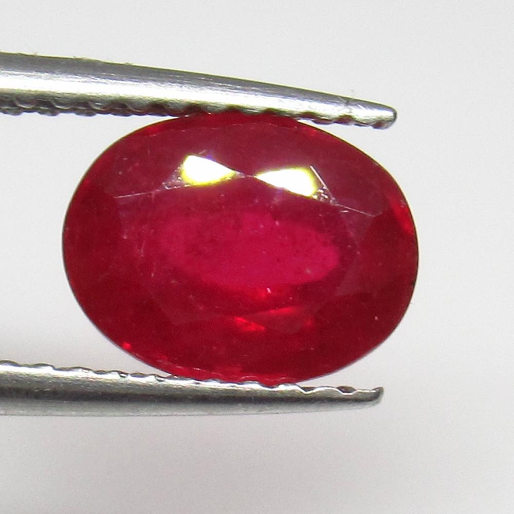 1.91 Ct Natural Mozambique Pinkish Red Ruby Oval Cut (1 of 2)
