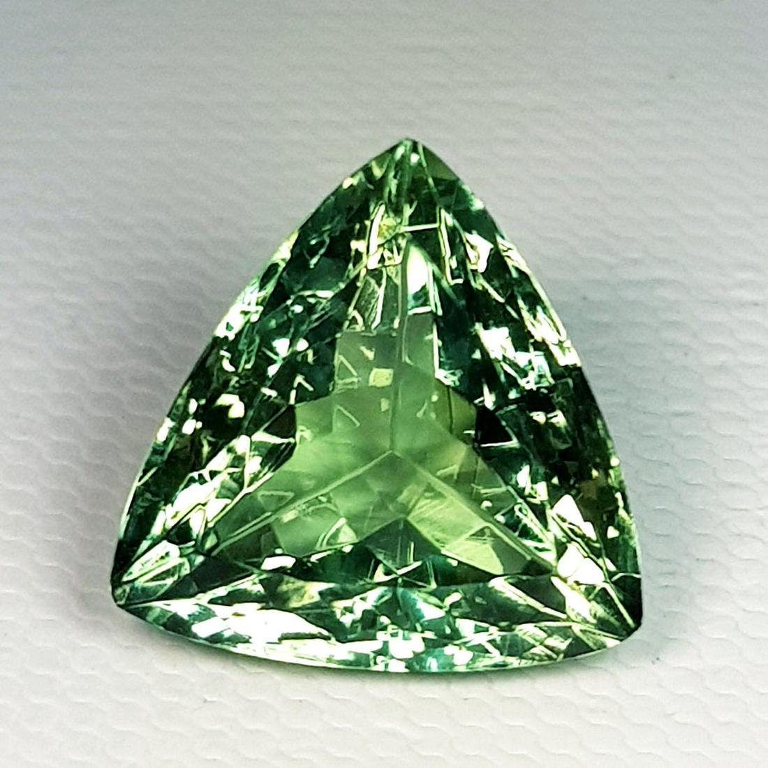 Natural Green Amethyst Triangle Cut 7.77 ct (1 of 6)