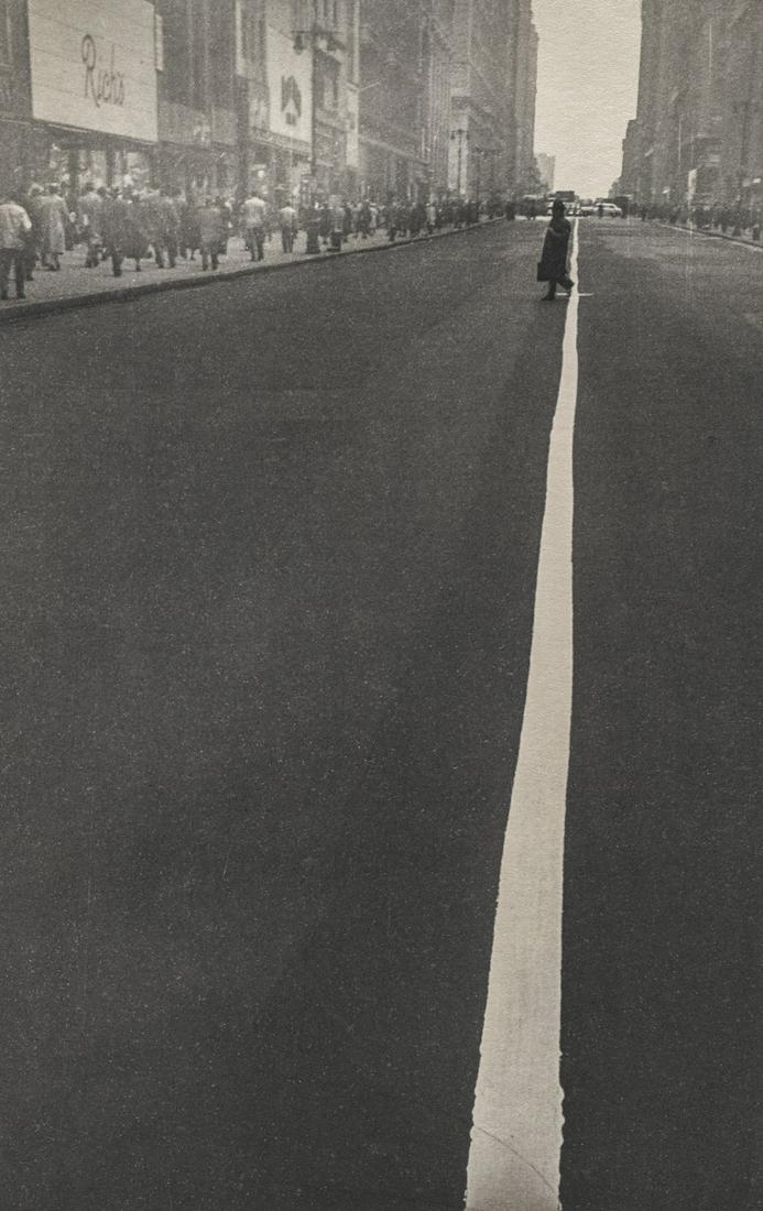 ROBERT FRANK - 34th Street, New York City, 1948 (1 of 1)