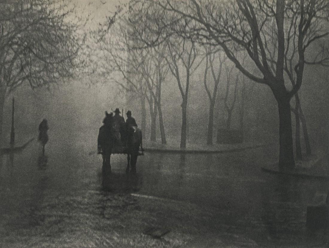ANDRE KERTESZ - Hazy Day, Budapest, 1920 (1 of 1)