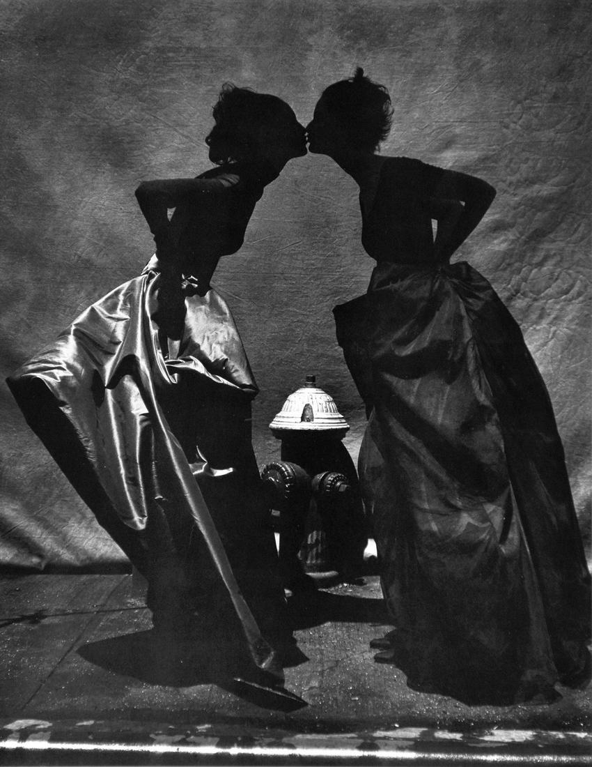 ALBERT WATSON - Gianfranco Ferre', Vogue 1994: Artist: Albert Watson Title: Gianfranco Ferre', Vogue 1994 Date Printed: 1999 Medium: Photolithograph Scheufelen 250 g/m2 Printer Location: Printed in Berlin 1999 -Vogue Lumited Edition Mount Size: 59