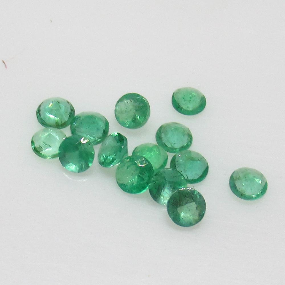 0.94 Ct Natural 14 Zambian Emerald Round Set (1 of 3)