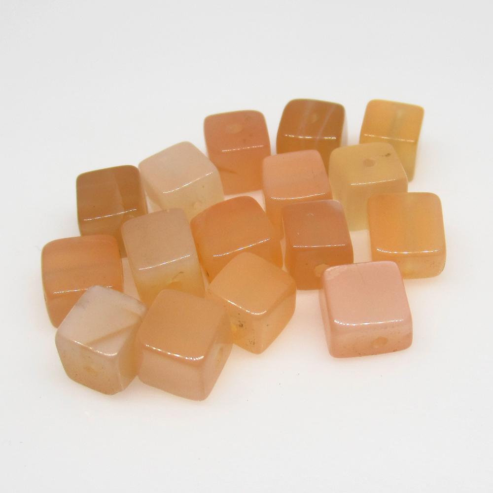 16.40 Ct Natural 16 Drilled Moonstone Square Beads (1 of 2)