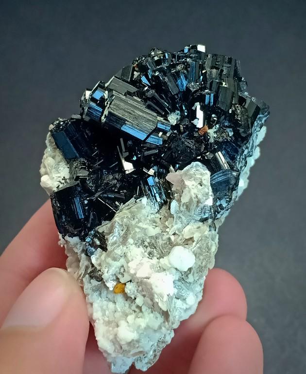 65 Gram Intersting Quality Natural Black Tourmaline: Title: 65 Gram Intersting Quality Natural Black Tourmaline With Mica Specimen Treatment: Natural Gemstones: Tourmaline Weight: 65 Gram Size/Dimensions: 60x36x28 mm Origin: Pakistan Reserve: $20.00 Shi