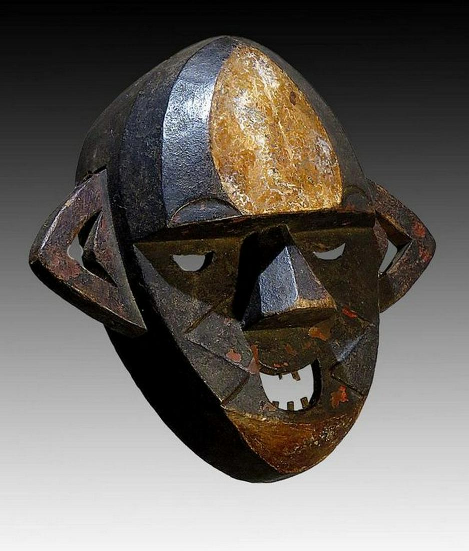 Boa Mask (ex Vesely collection): Title: Boa Mask (ex Vesely collection) Date/Period: XXth century Materials: Wood Dimension: 11'' (27 cm) Description:Boa Masker from the Oriental Province in Democratic Republic Congo. These masks are