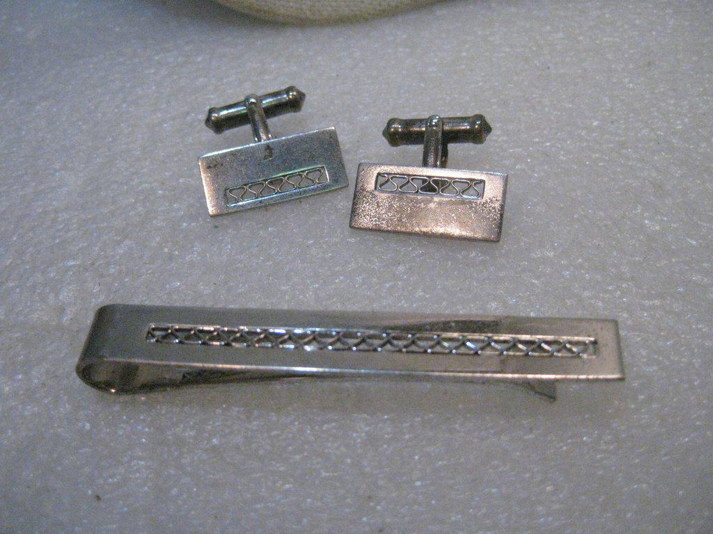 Vintage Sterling Silver Cuff Link & Tie Bar Set, B. A.: Vintage Sterling Cuff Link & Tie Bar Set, 1950's, by B. A. Ballou, Co. from Providence, R.I. The patent was approved on 3/13/51 but applied for on, oddly, my birthdate - not year, December 30th, 1947.