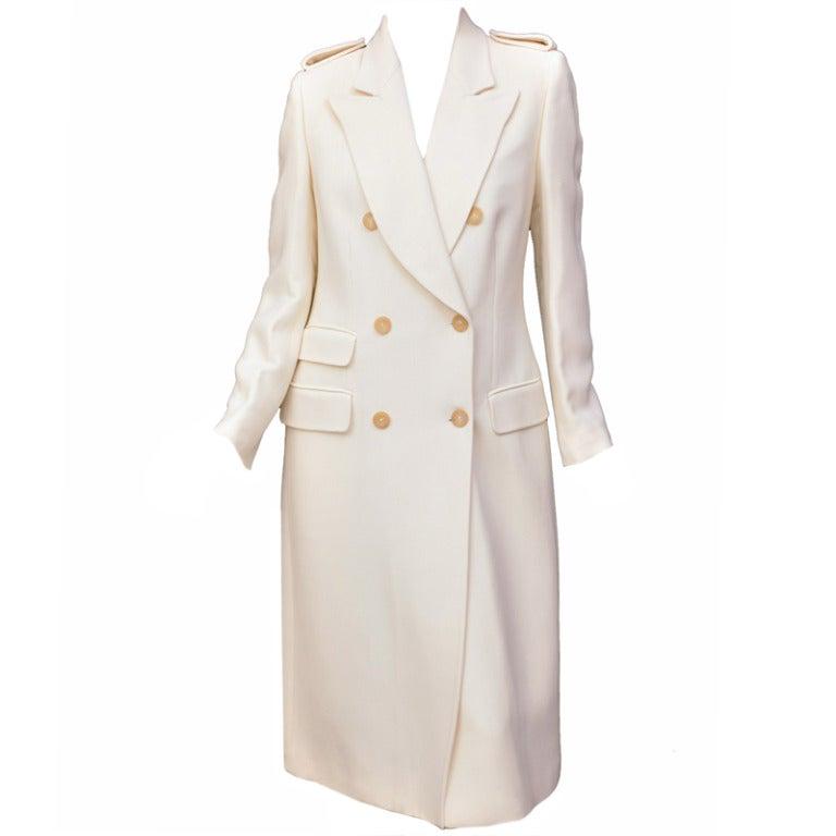 Tom Ford For Gucci Coat, F / W 1996: A Fabulous Creation From Tom Ford Era 1996 Fall/Winter collection A Collector's must-have! Size 42 Made in Italy Details Designer Tom Ford Brand Gucci Place of Origin Italy Period 1990-1999 Condition