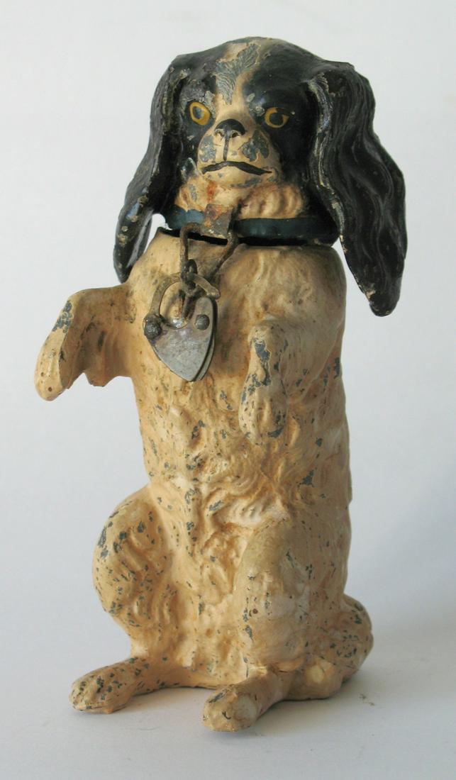 Cast metal Spaniel dog figure. (1 of 4)