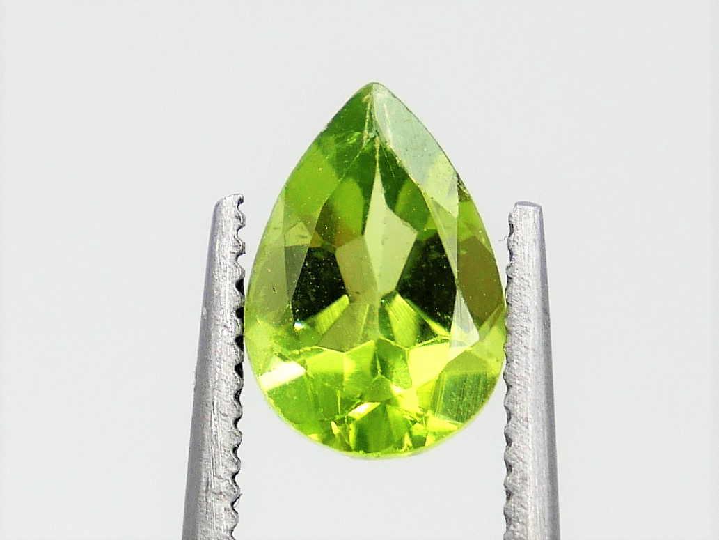 Peridot 1.50 ct **Pear Mixed Cut** (1 of 1)
