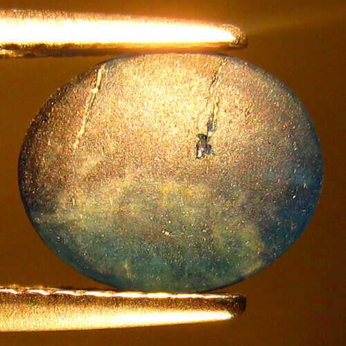 Neon blue apatite cat`s eye: No Reserve! Title: Neon blue apatite cat`s eye Color/Clarity: neon blue/translucent to opaque Gemstone Type: natural/untreated Carat Weights: 2.51 Size/Dimensions: 9.44 X 7.69 X 4.20 mm Origin: Brazil
