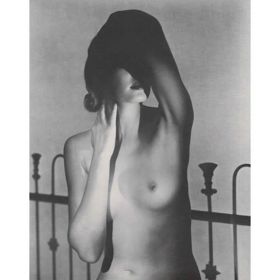 GEORGE PLATT-LYNES - Nude: Artist: GEORGE PLATT-LYNES Print Title: Nude Medium: Duotone engraving Printing Date: 1980's Printed in the USA Image Size approx: 11 X 9 inches George Platt Lynes (1907-1955) was an American fashion 
