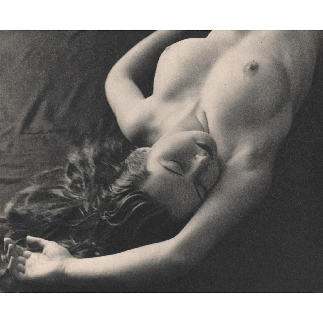 TRACY WEBB - Nude: No Reserve! Artist: TRACY WEBB Print Title: Nude Medium: Sheet-fed Gravure Printing Date: 1930's Printed in the USA Image Size approx: 6 x 7.25 inches Shipping: Domestic: Flat-rate of $15.00 to anywhe