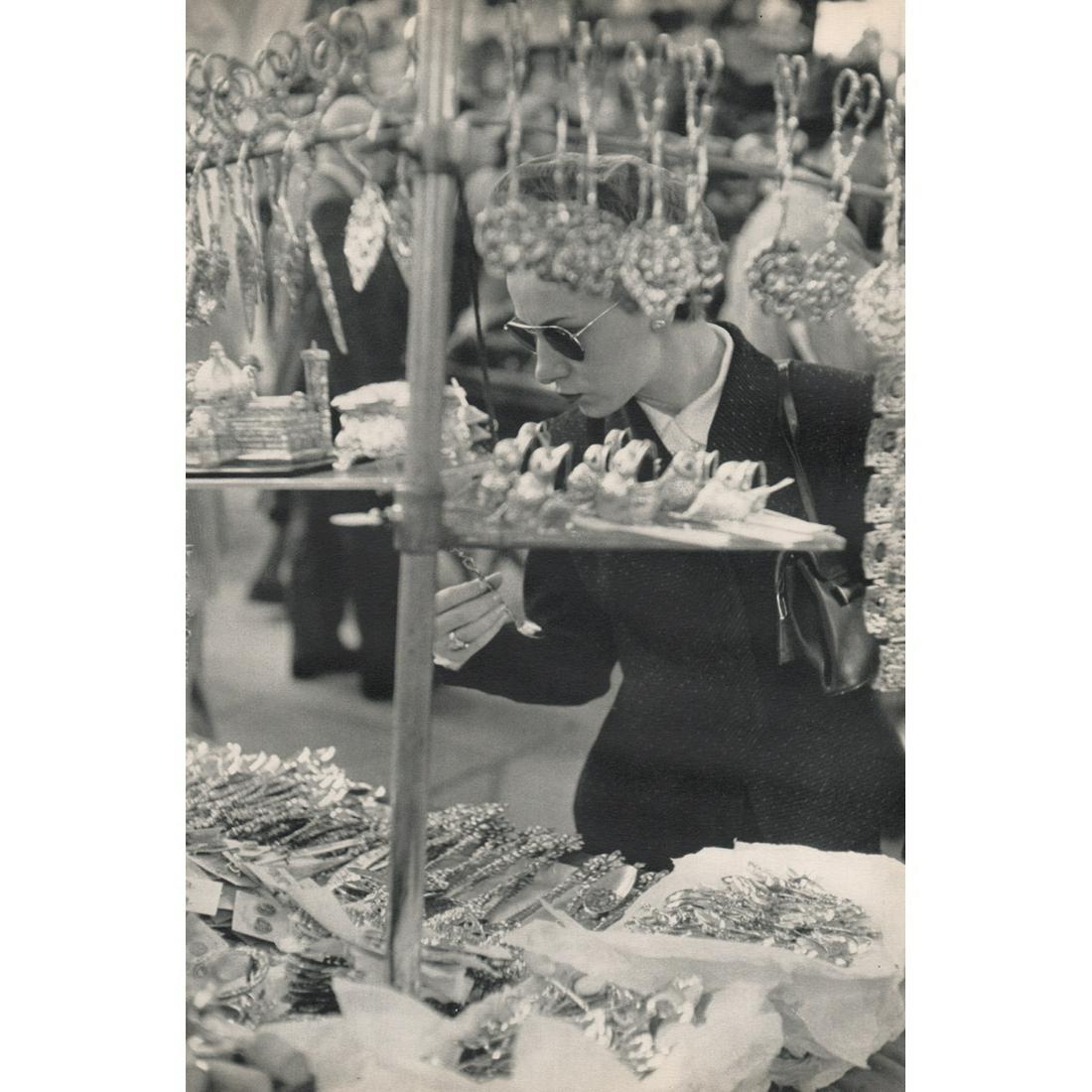 HENRI CARTIER-BRESSON - Piazza del Mercato Nuovo: Artist: HENRI CARTIER-BRESSON Print Title: Piazza del Mercato Nuovo, Florence Medium: Sheet-fed Gravure Printing Date: 1950's Printed in France Image Size approx: 13.5 x 8.75 inches Henri Cartier-Bres