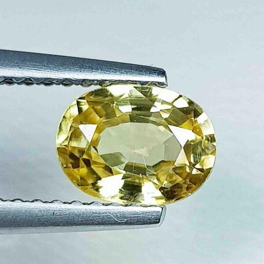 1.44 ct Natural Zircon Oval Cut: No Reserve! Title: 1.44 ct Natural Zircon Oval Cut Color/Clarity: VVS Gemstones: Loosegemstone Carat Weights: 1.44 Size/Dimensions: 7.20 x 5.50 x 3.40 Additional Information: Oval - Cambodia Shipping: