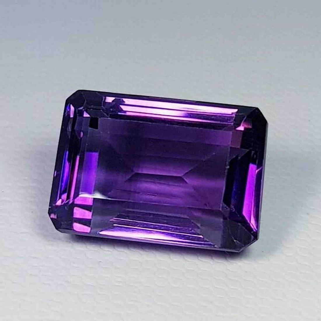 Natural Amethyst Emerald Cut 15.14 ct (1 of 5)