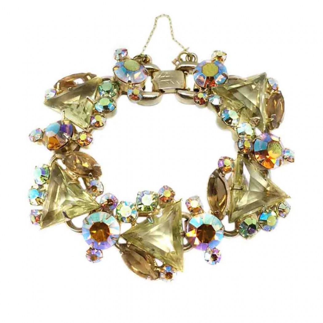 D&E Juliana Bracelet with Triangle Stone (1 of 3)