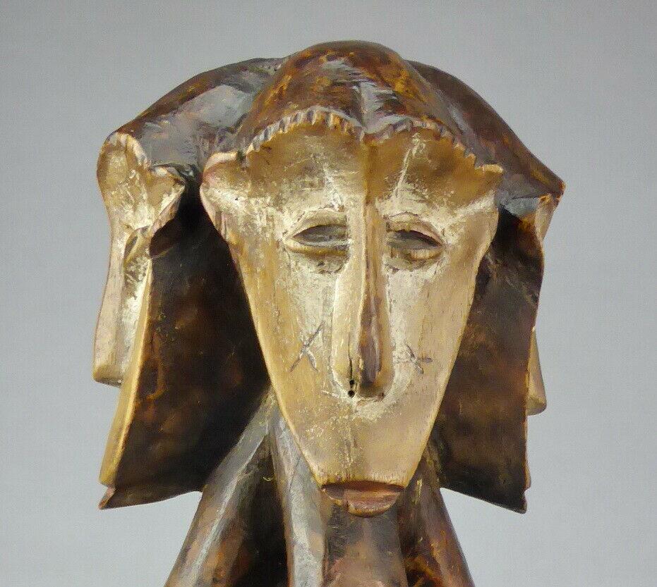 Statue 4 Headed SAKIMATWEMATWE LEGA IGINGA Congo: CONGO RDC LEGA FOUR-HEADED STATUE SAKIMATWMATWE These statuettes generically called Iginga and specifically Sakimatwematwe when they have multiple heads served as part of the Bwami cult, a semi-secret