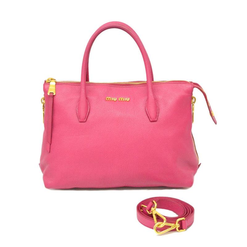 Miu Miu Handbag: Brand: Miu Miu Model: Color: Pink Material: Leather Dimensions: W 30 x H 20 x D 15 cm Serial number: 194 Country of origin: Italie Condition: AB - good condition. May have some light signs of wear. Pl