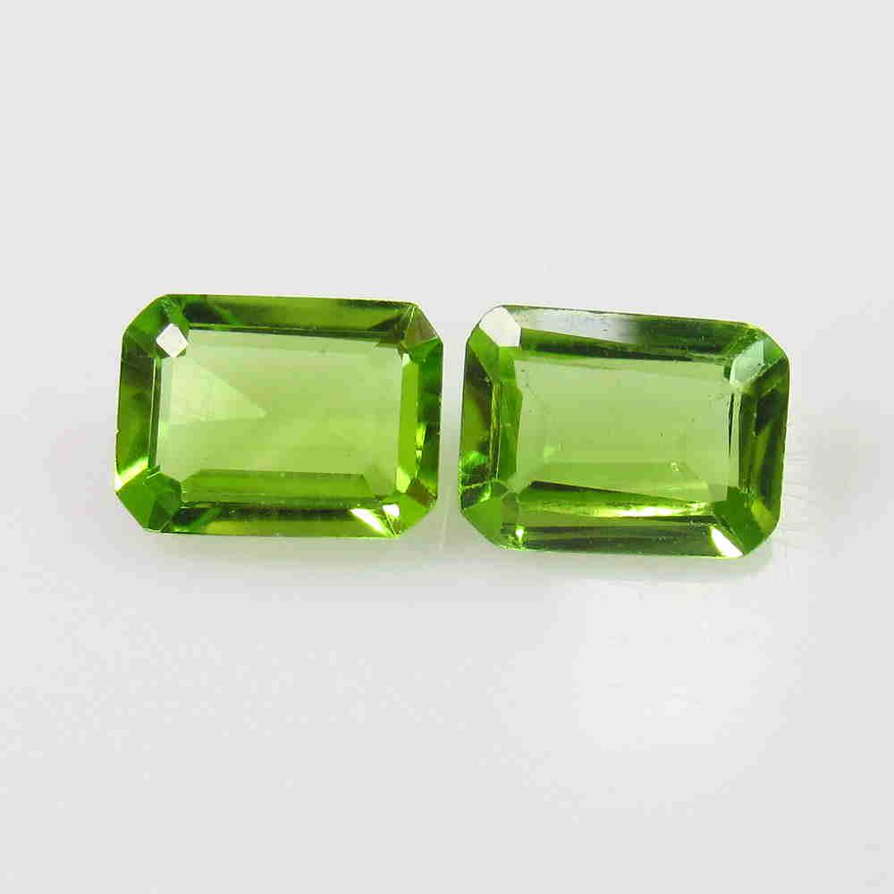 2.72 Ctw Natural Pakistan Peridot Octagon Pair: No Reserve! Title: 2.72 Ctw Natural Pakistan Peridot Octagon Pair Color/Clarity: VVS :Gemstone: Peridot Carat Weights: 2.72 Size/Dimensions: 8.10 x 6.00 x 3.20 mm / 2 PC's Additional Information: Top 