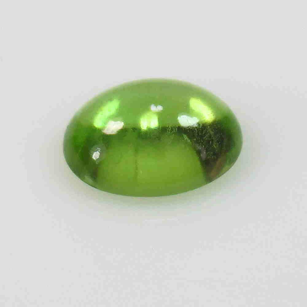 1.70 Ctw Natural Pakistan Peridot Oval Cab: No Reserve! Title: 1.70 Ctw Natural Pakistan Peridot Oval Cab Color/Clarity: Transparent :Gemstone: Peridot Carat Weights: 1.70 Size/Dimensions: 8.50 x 6.90 x 3.50 mm Additional Information: Top Class