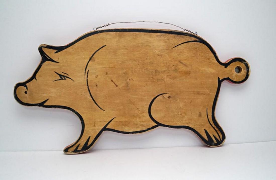 Primitive Wooden Pig Cutting Board or Bread Board (1 of 3)