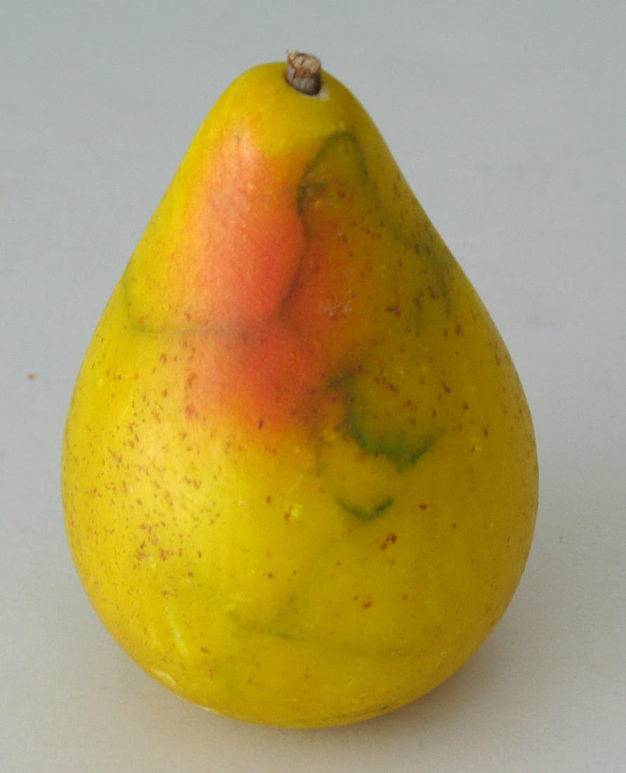 Vintage stone pear. (1 of 4)