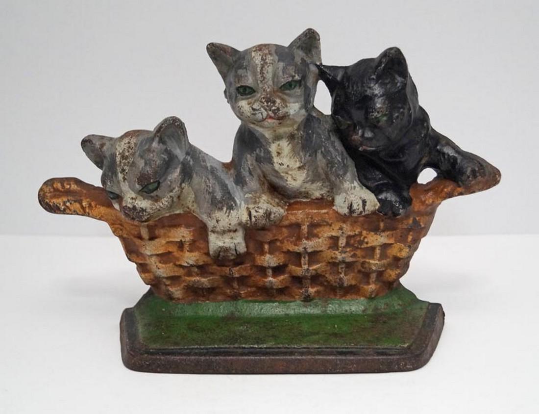 Three Kittens in Basket Cast Iron Doorstop 1932 (1 of 8)