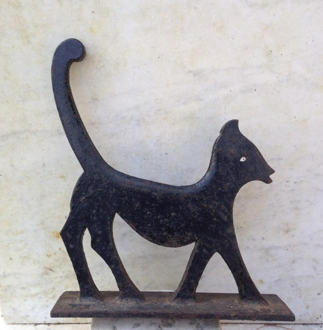 C1920 Cast Iron Happy Cat Boot Scraper. (1 of 6)