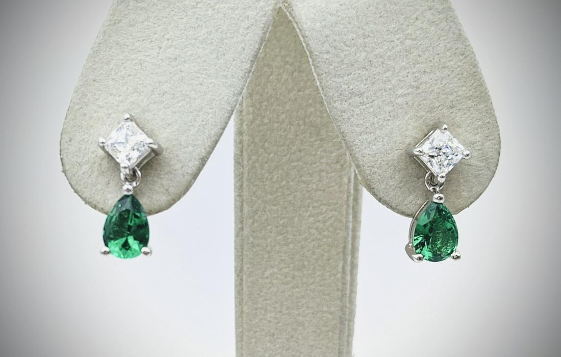 Diamond Quality Cubic Zirconia & Tsavorite Garnet (1 of 4)