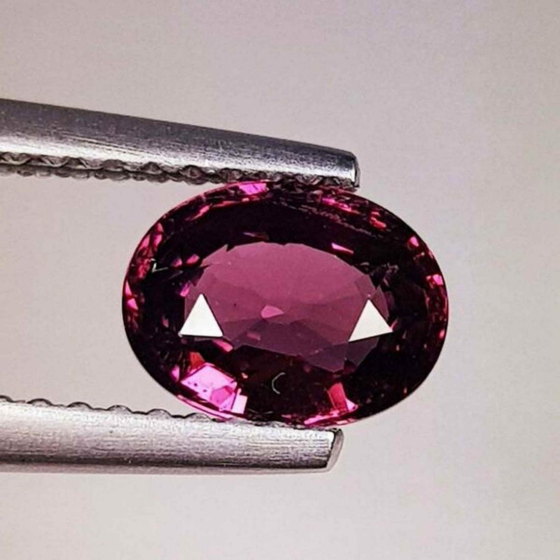Natural Rhodolite Garnet Oval Cut 1.29 ct: No Reserve! Title: Natural Rhodolite Garnet Oval Cut 1.29 ct Color/Clarity: VVS - VS Gemstones: Gemstones Carat Weights: 1.29 Size/Dimensions: 7.20 x 5.50 x 3.50 Additional Information: Oval - Burma S