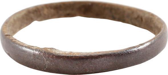VIKING WOMAN’S WEDDING RING, 850-1050 AD JEWELRY SZ 2: No Reserve! Bronze, size 2 for the small finger as was the custom. Narrow width 2.0mm, with slightly rounded face. Mottled patina with some light surface oxidation. The inside encrusted from burial. V