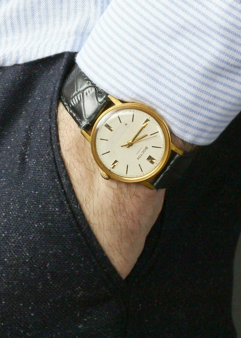 Russian Antique Golden USSR Watches/ Working Wostok: Title: Russian Antique Golden USSR Watches/ Working Wostok Watch Additional Information: Materials Band material: Leather Stainless steel Wostok vintage men wrist watch russian antique unisex white US