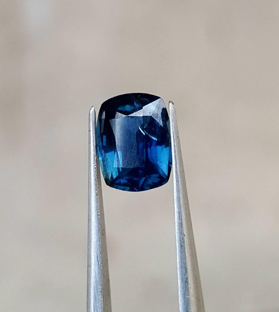 35 Carats top Quality Natural Swiss Blue Topaz (1 of 5)