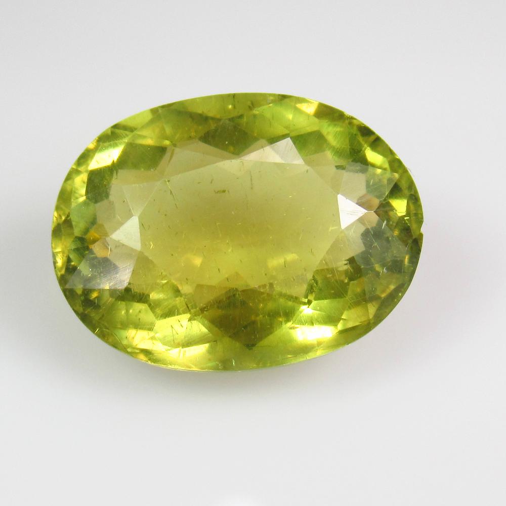 17.88 Ctw Natural Yellowish Green Apatite 19.5X14.5 mm (1 of 2)
