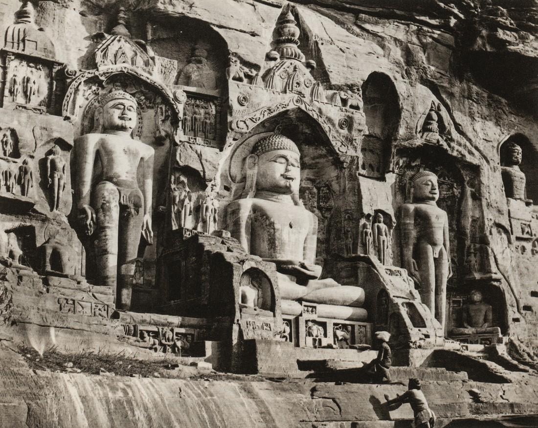 SAMUEL BOURNE - The Happy Valley, Gwailor, 1860: Artist: BOURNE, SAMUEL Title: The Happy Valley, Gwailor, 1860 Medium: Duotone Photo Litho, 1982, USA Dimensions: 6.6x5.3" Artist Bio: Samuel Bourne (1834 - 1912) was a British photographer known for h