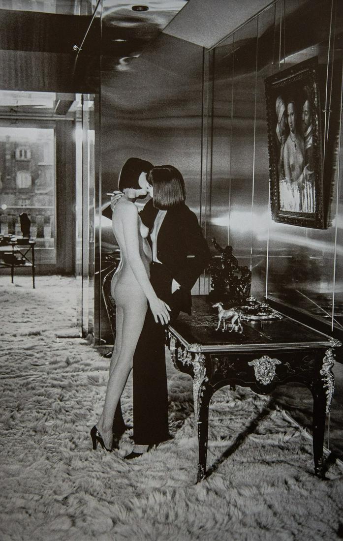 HELMUT NEWTON - Mannequins, quai D'Orsay I, 1977 (1 of 1)