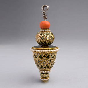 ENAMELLED, DIAMOND AND CORAL CHADUMANI (Hair ornament): ENAMELLED, DIAMOND AND CORAL CHADUMANI (Hair ornament); An important hairpiece from Northern India made from four separate elements. The base is of round form set in a dark green enamel ground with