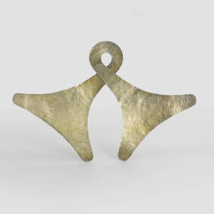 GOLD MARANGGA: GOLD MARANGGA; A gold pectoral made from a rod of gold, hammered out into two triangular flanges. This would have been part of a nobleman’s treasury and exposed to day light only for ritual