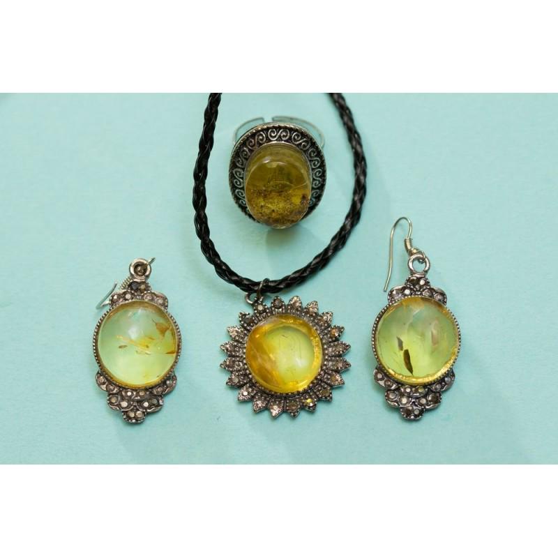 29 g. Antique Baltic amber set of necklace, earrings: Necklace weight: 10.2 gram Beads size: 16-17 mm Pendant size: 8?28?36 Length: 540 mm (Adjustable size) Earrings weight: 11.4 gram Earrings size: 7?19?51 mm Ring weight: 8.4 gram Ring size: 21x26x32 mm