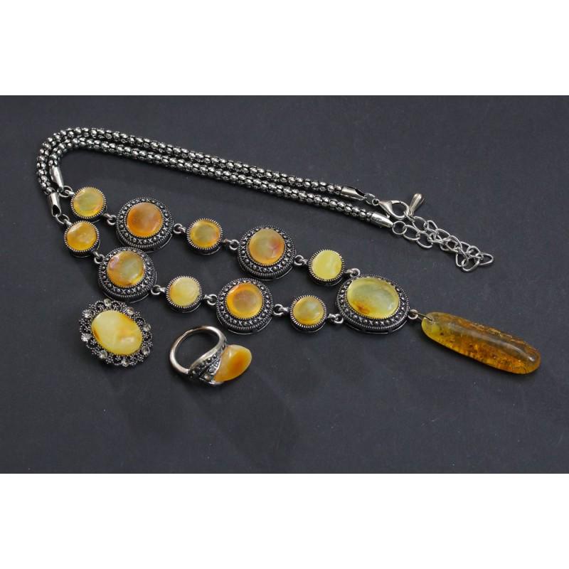 52 g. set of necklace with pendant, ring and brooch: Necklace weight: 40 gram Beads size: about 7-8 mm Pendant size: 8?12?40 Length: 600 mm (Adjustable size) Ring weight: 6.8 gram Ring size: 16 mm Beads size: about 9x15 mm Brooch weight: 5.2gram Brooch 