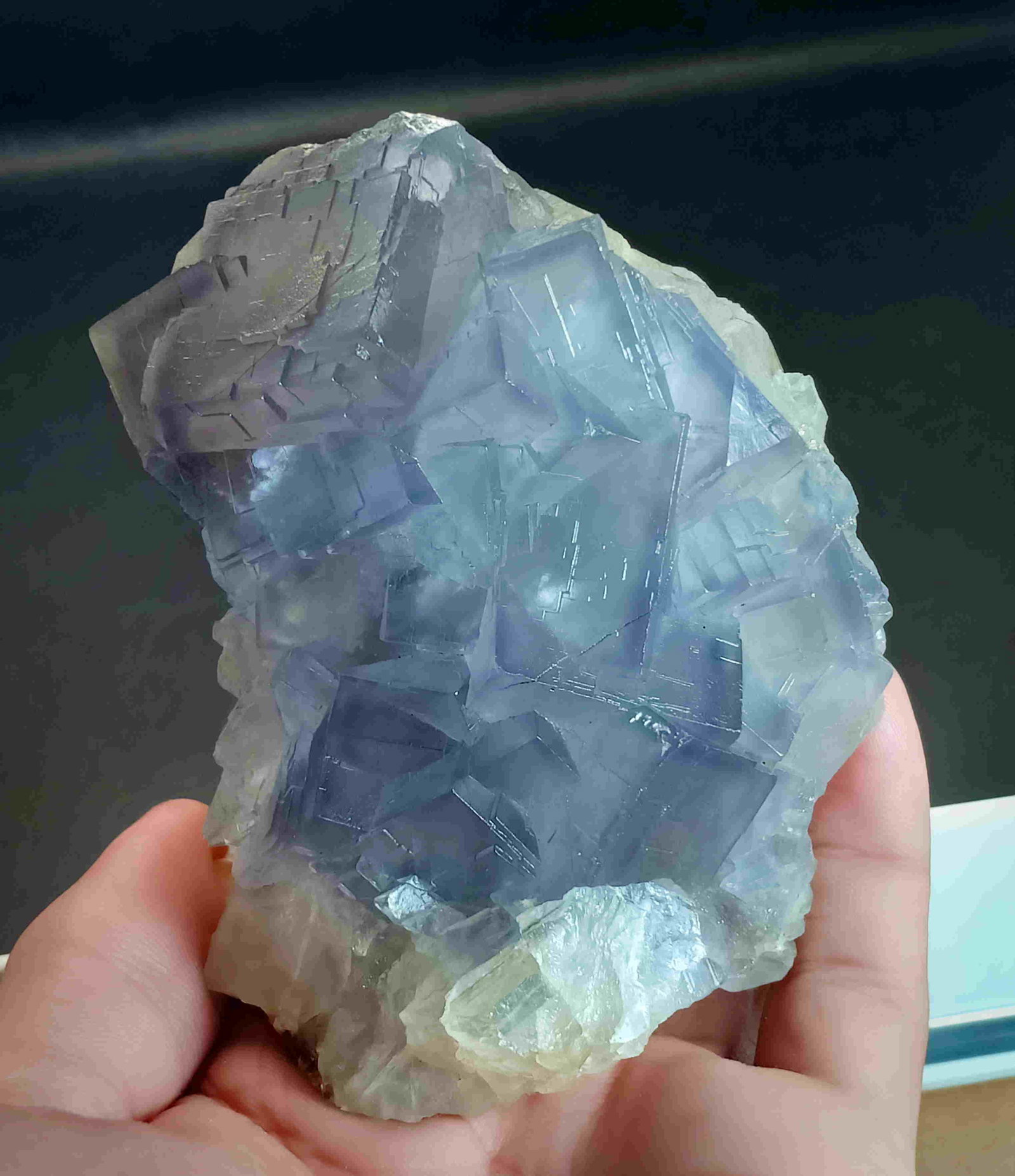 621 Gram Very Intersting Natural Fluorite Specimen: Title: 621 Gram Very Intersting Natural Fluorite Specimen Treatment: Natural Gemstones: Fluorite Weight: 621 Gram Size/Dimensions: 93x75x52 mm Origin: Pakistan Reserve: $25.00 Shipping: Domestic: Fla