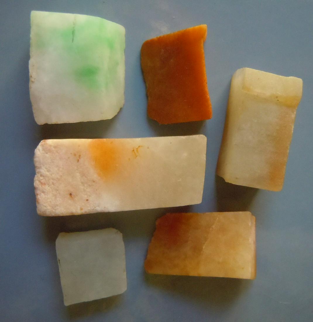 36.2 CT SET OF 6 GENUINE BURMESE JADEITE JADE: No Reserve! Title: 36.2 CT SET OF 6 GENUINE BURMESE JADEITE JADE Origin: Hpakant, Kachin State, Myanmar Size: 0.7-1.8 cm / 7.24 gram Description: rectangular cut, yellow , brown and green, translucent