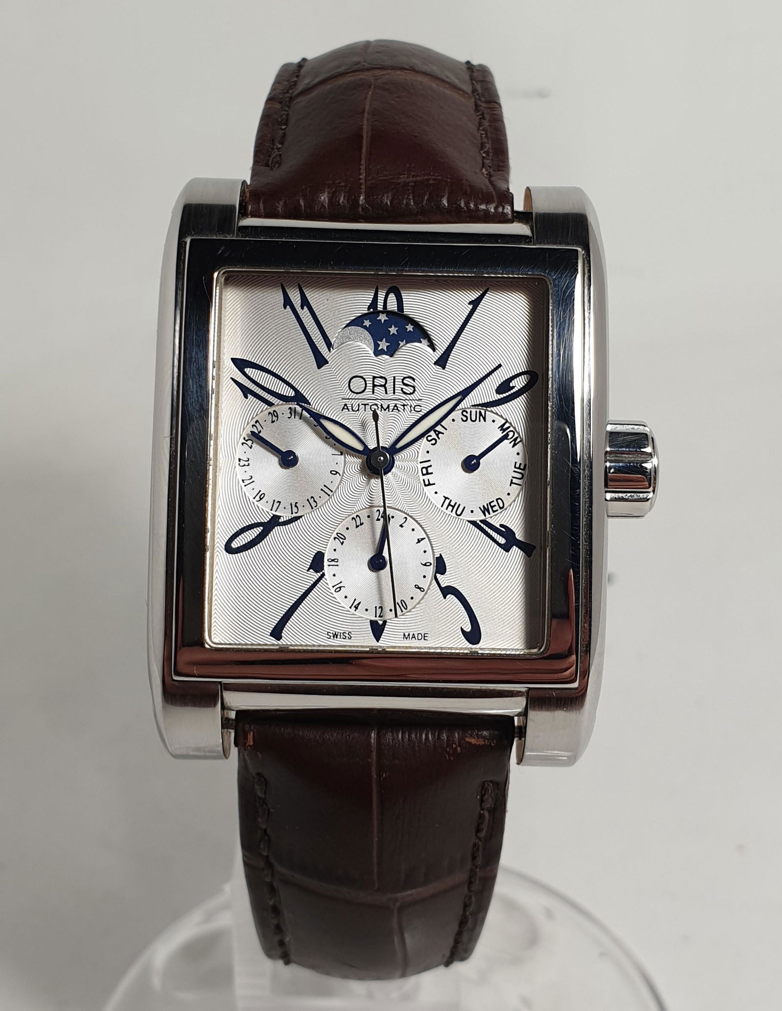 Oris RECTANGULAR COMPLICATION - 581 7528 40 61 MB: Title: Oris RECTANGULAR COMPLICATION - 581 7528 40 61 MB Brand: Oris Date: 2000-2012 Model: RECTANGULAR COMPLICATION Movements:Automatic Functions:Hours, minutes, second, moon phase, GMT Case Metal:st